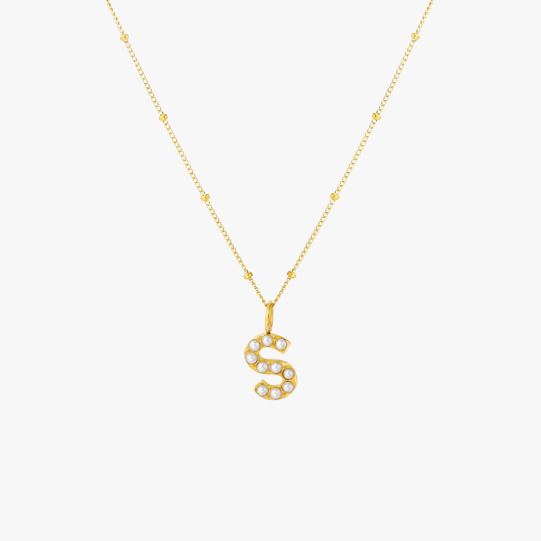 Collier avec initiales en perles