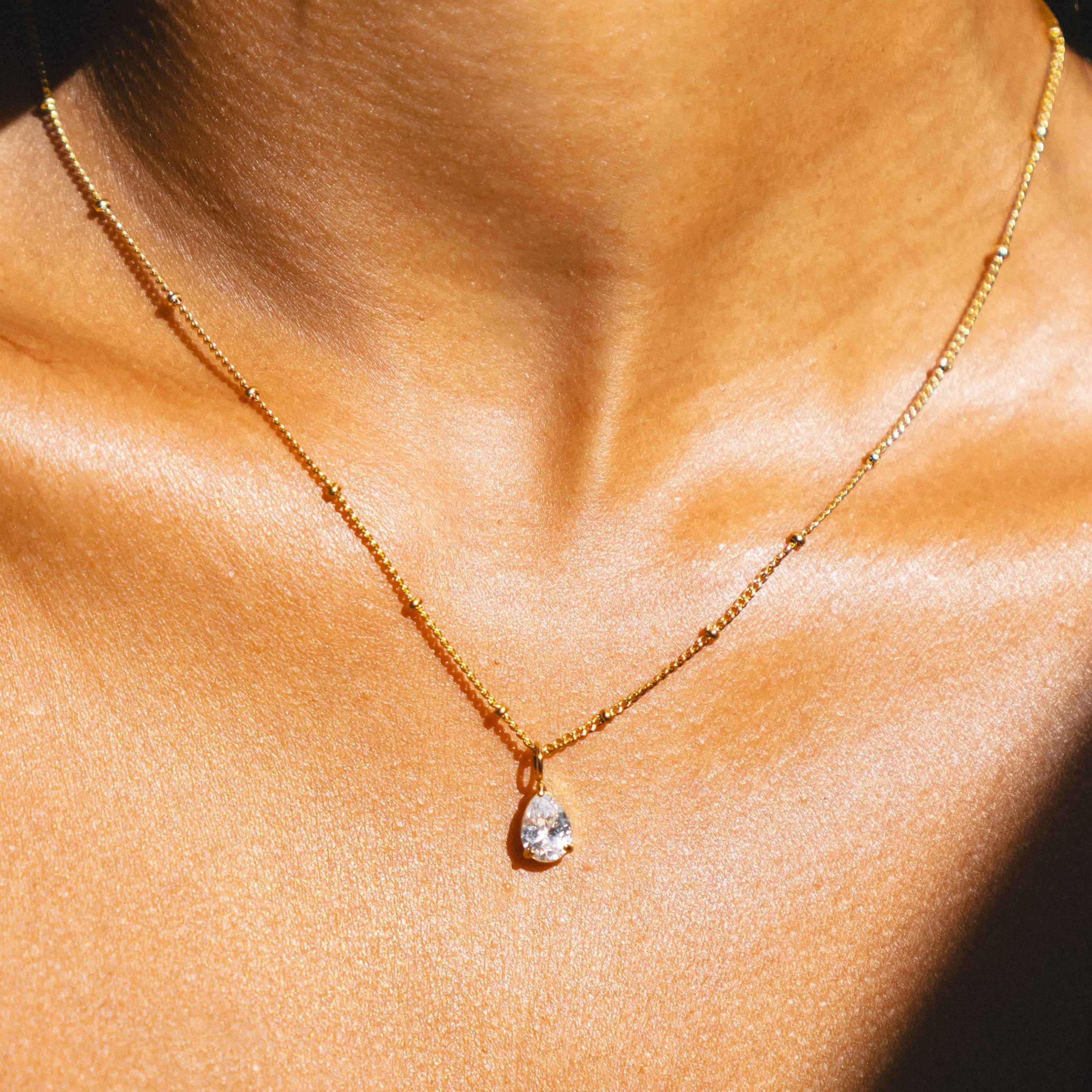 Collier Astra
