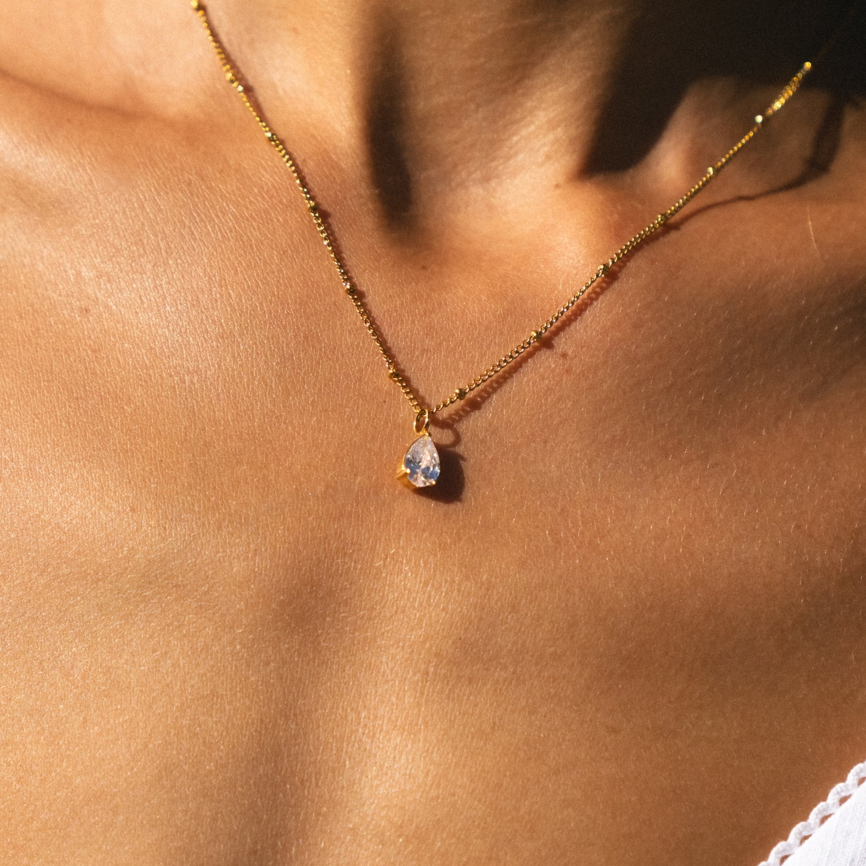 Collier Astra
