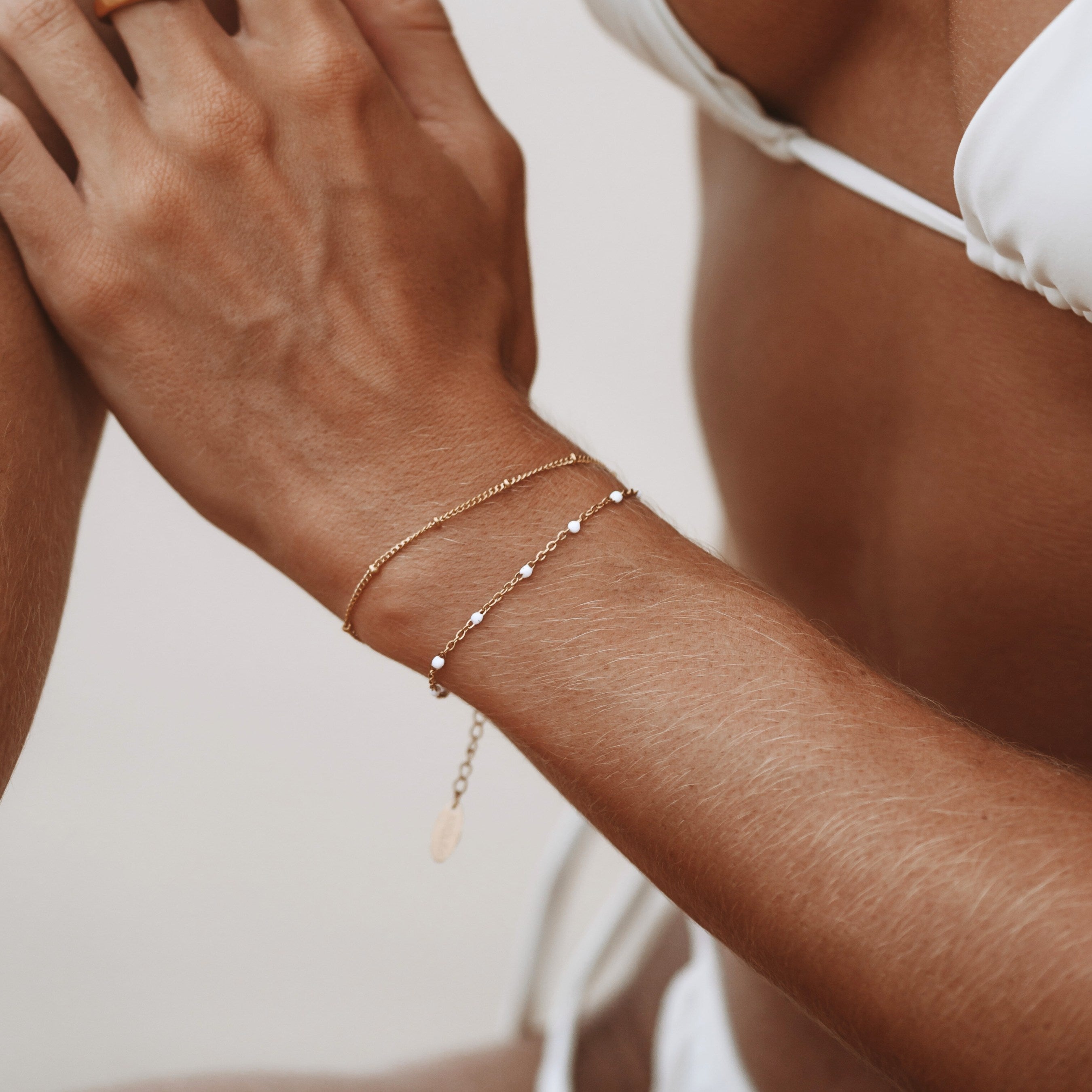 Bracelet de perles blanches doubles
