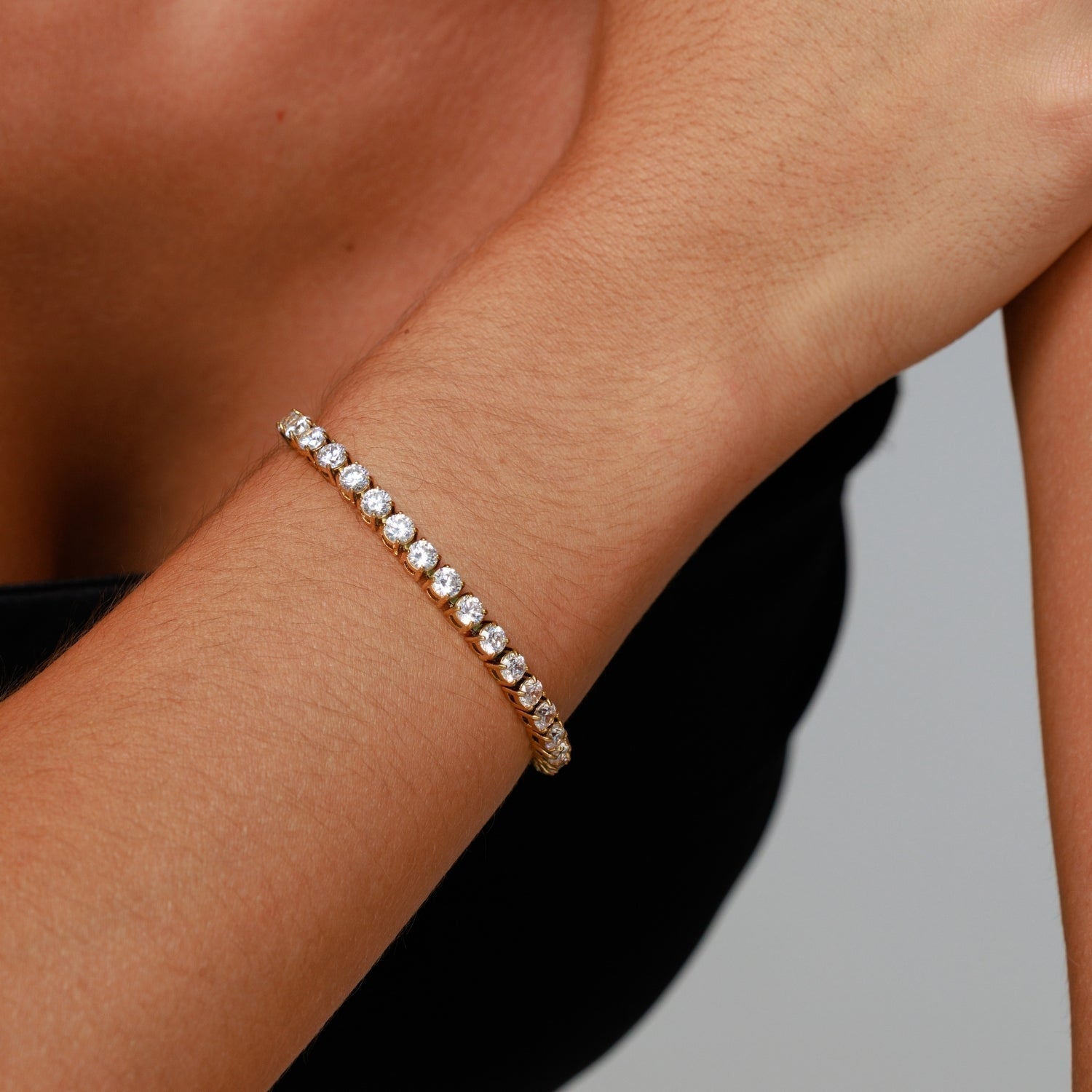 Bracelet de tennis audacieux