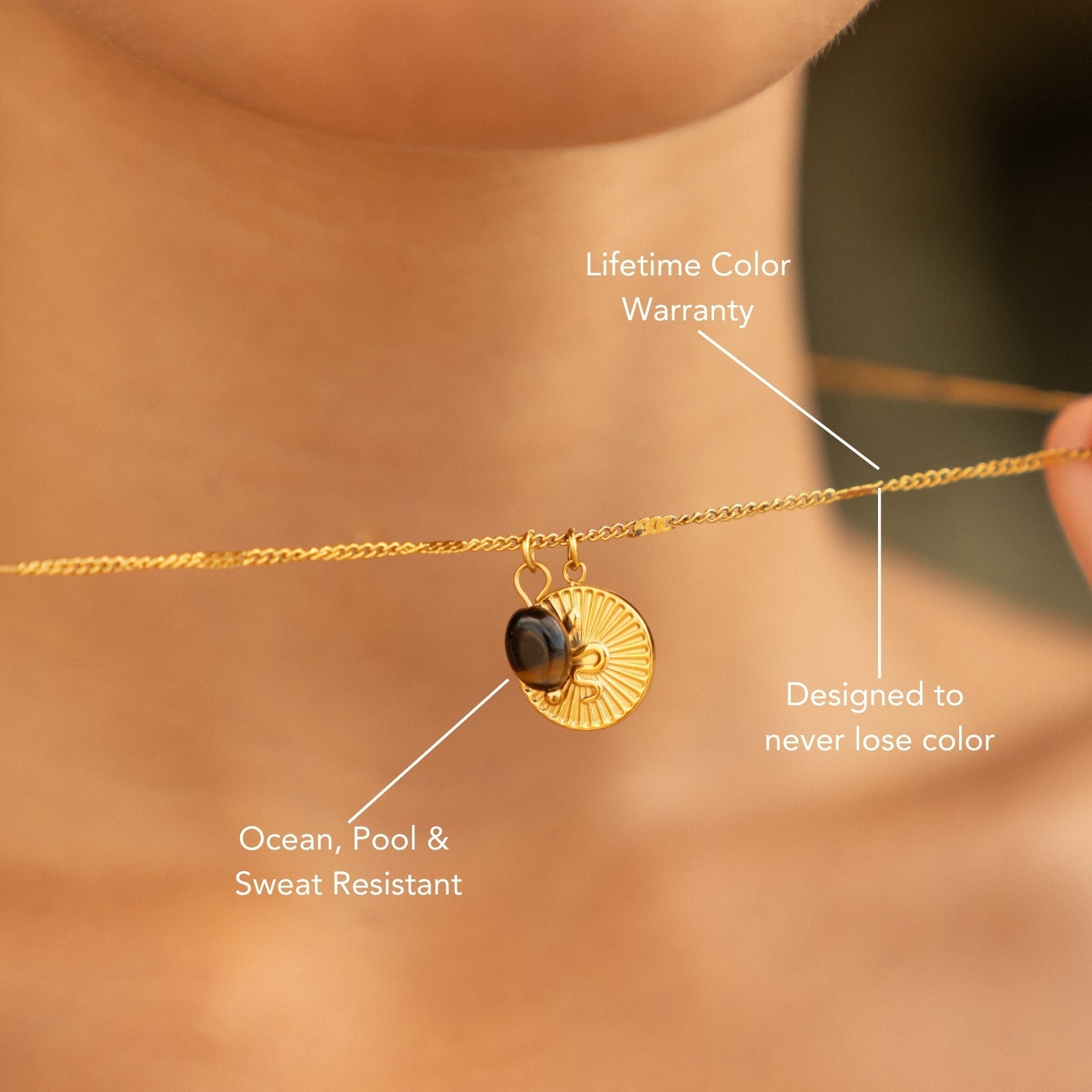 Collier en serpent doré