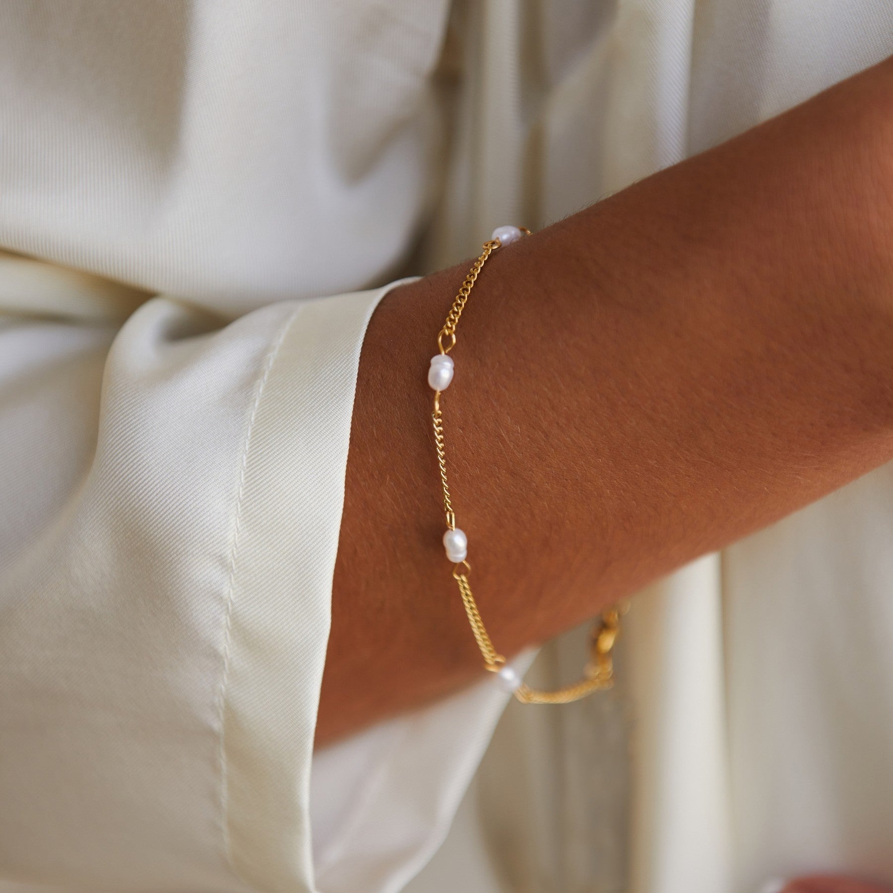 Bracelet en perles d'eau douce "Lovina"