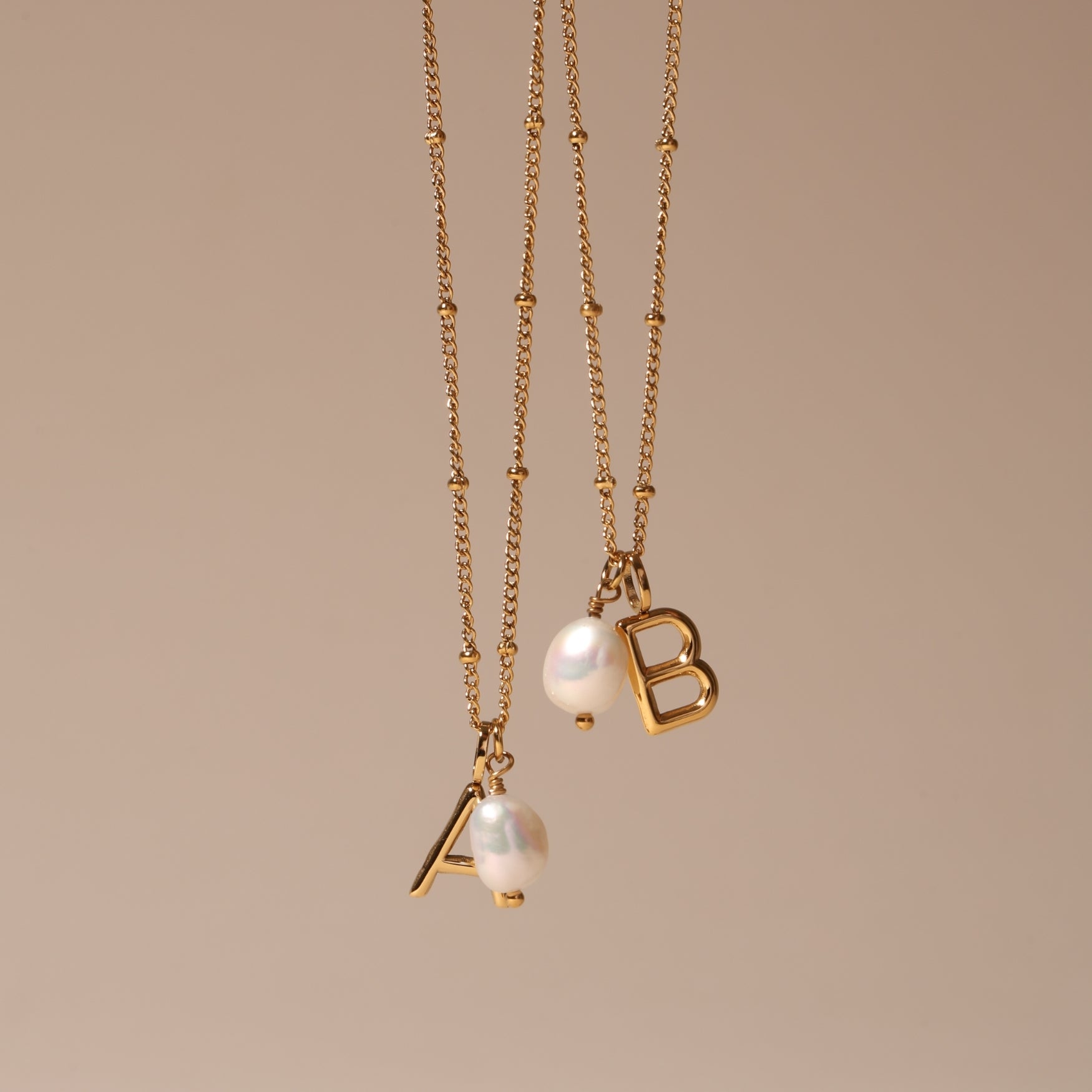 Collier avec initiales et perles