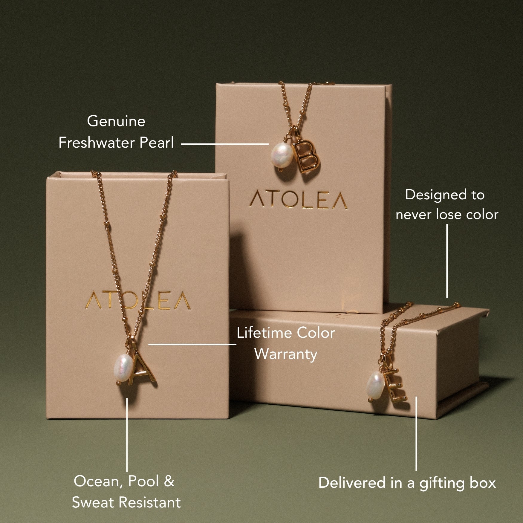 Collier avec initiales et perles