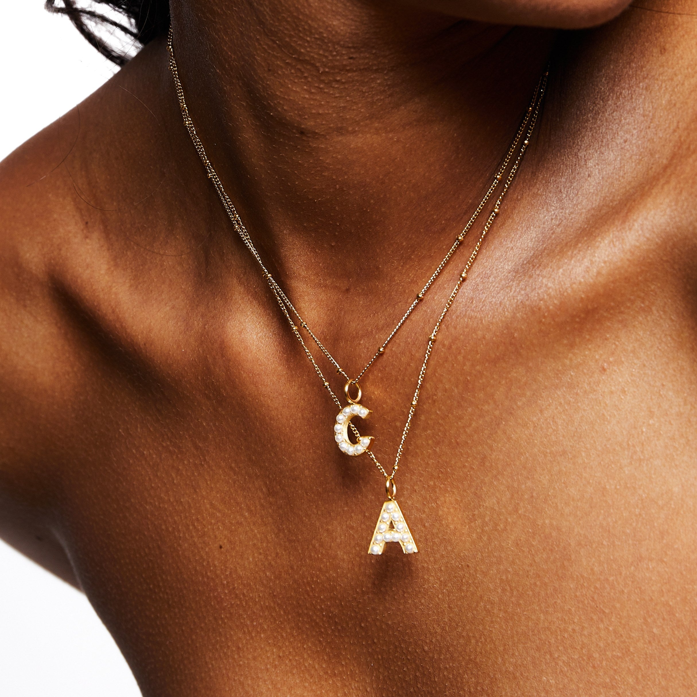 Collier avec initiales en perles