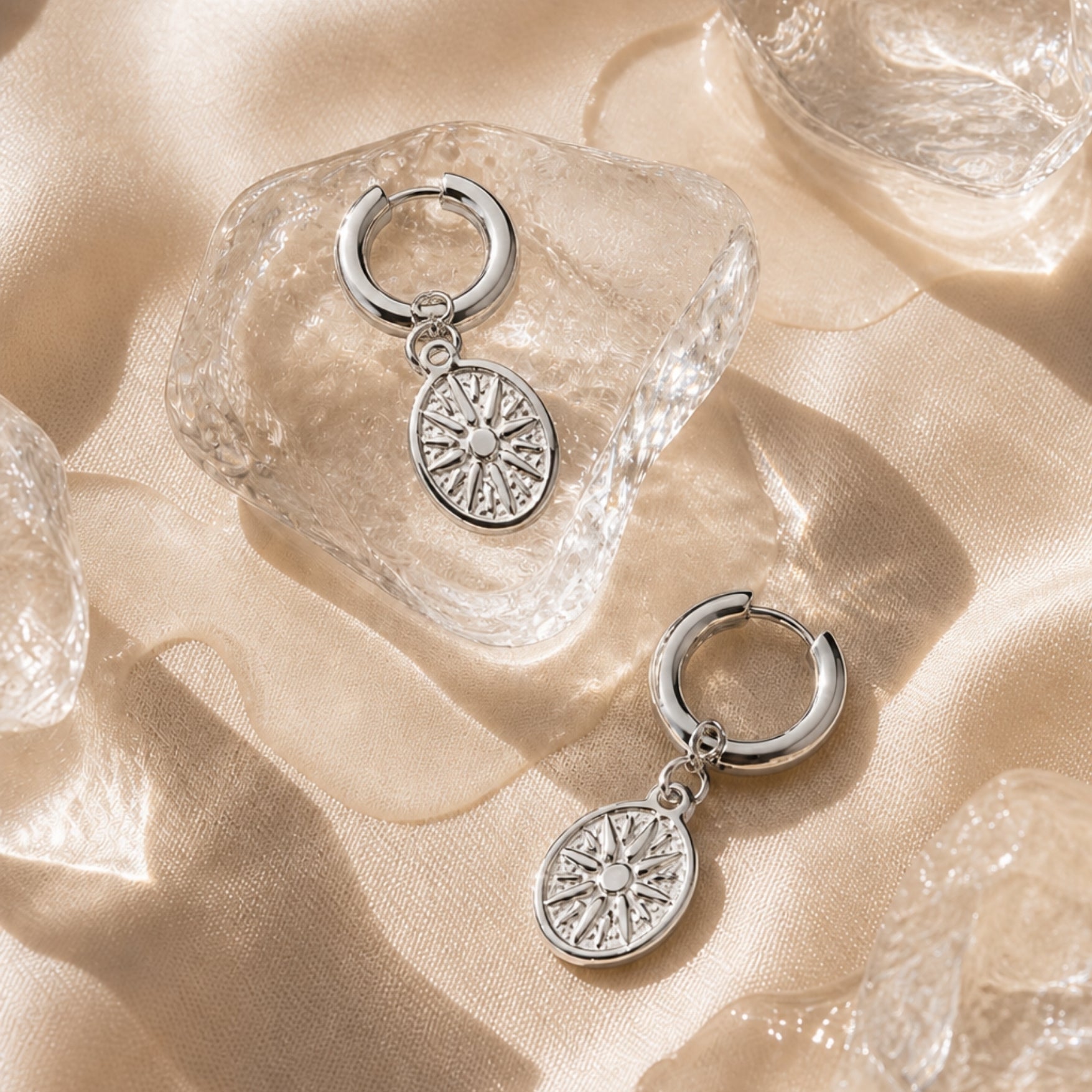 Boucles d'oreilles solaires dorées