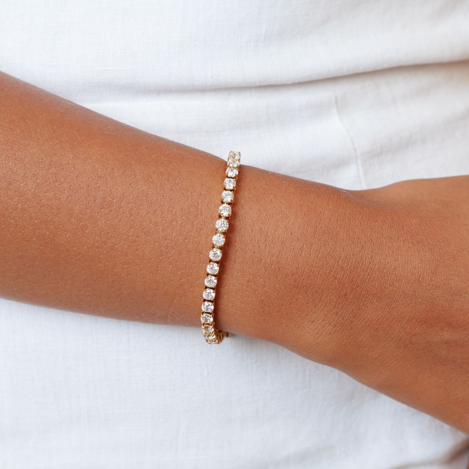 Bracelet de tennis audacieux