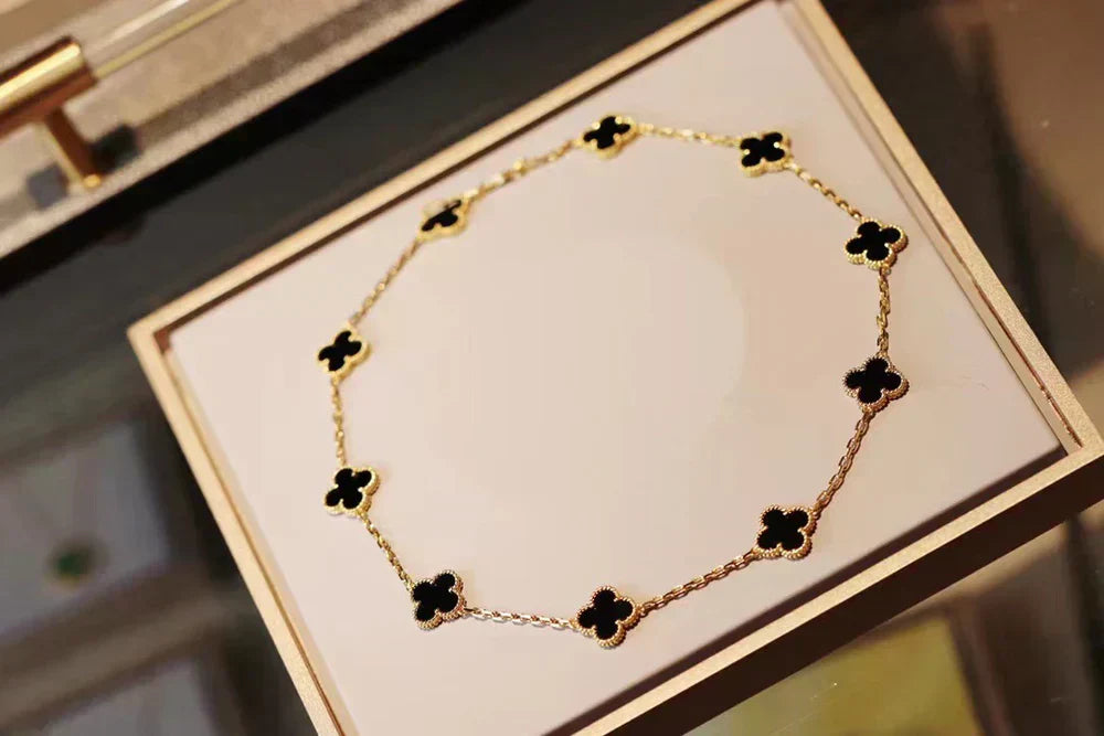 CLOVER | Collier Noir 10 Motifs