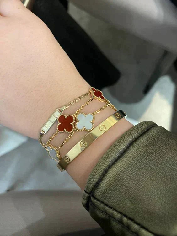 CLOVER | Montre-bracelet rouge
