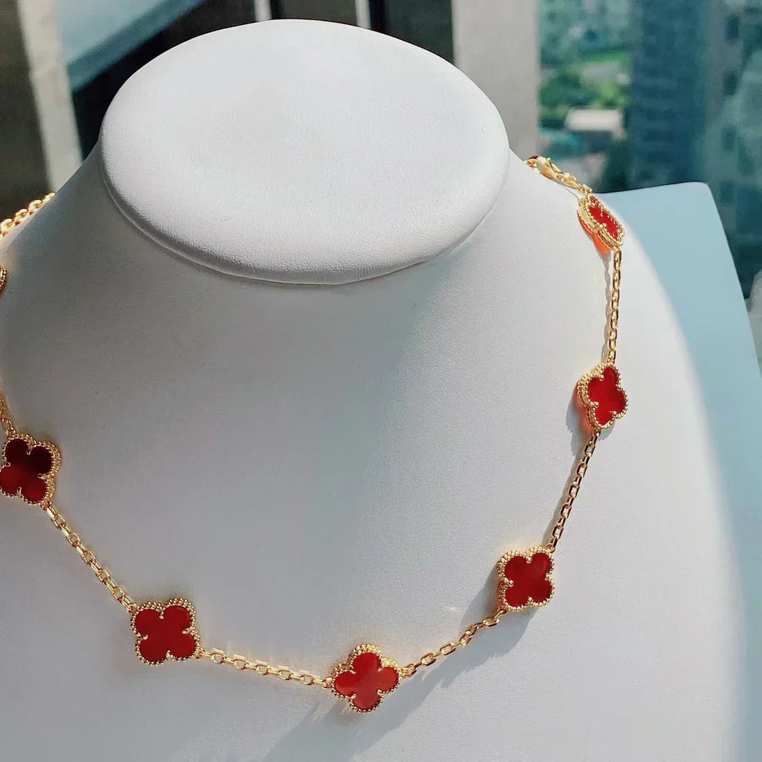 CLOVER | Collier à Motif Roter