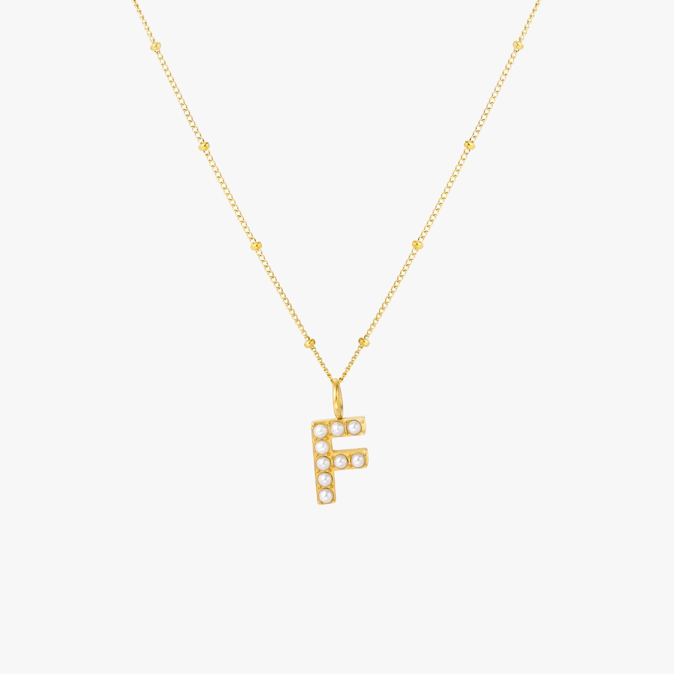 Collier avec initiales en perles