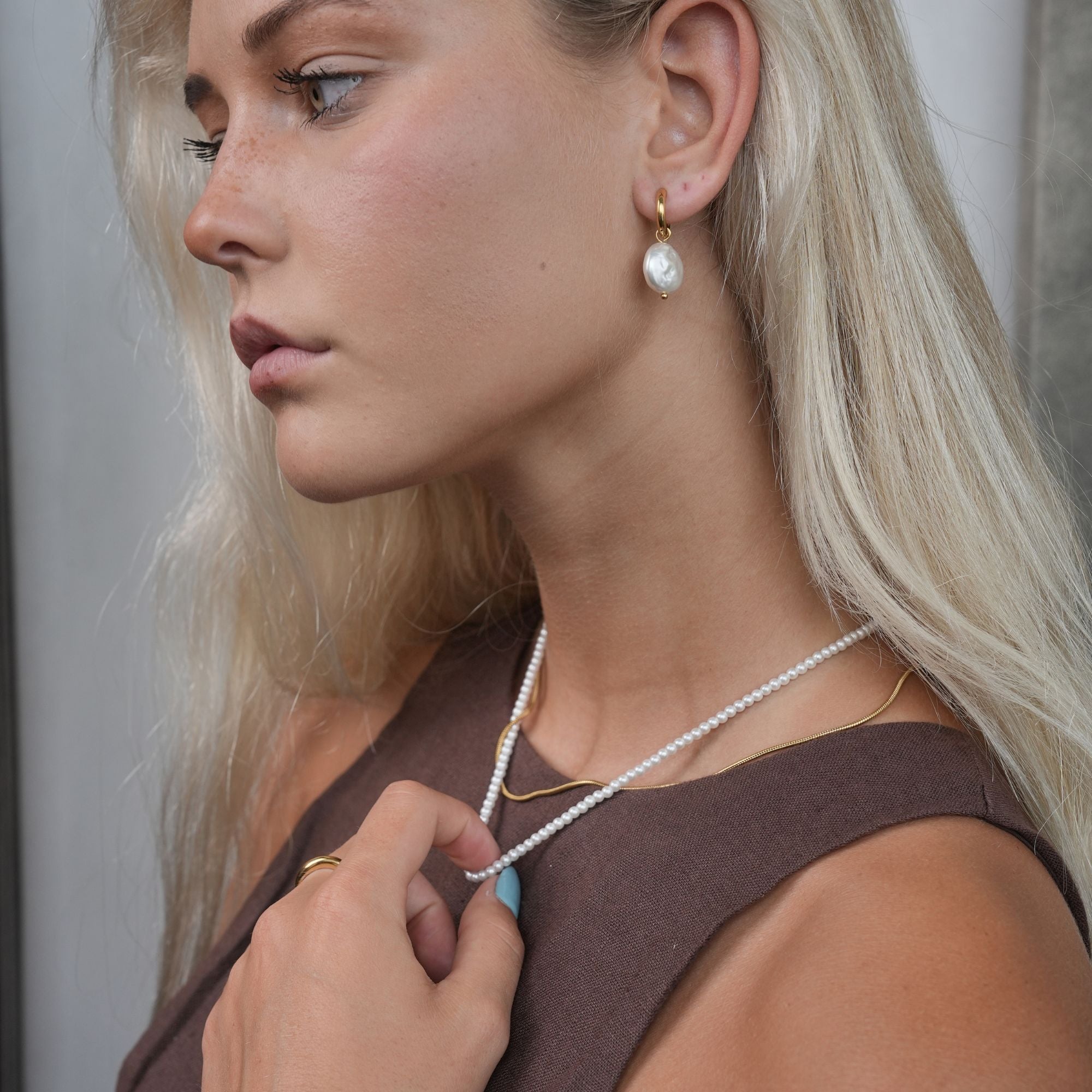 Boucles d'oreilles créoles Serilda Münze | Or 18K