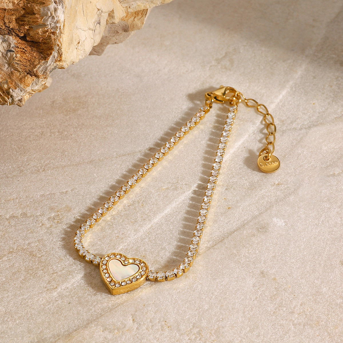 Bracelet de tennis cœur en diamant Cameron