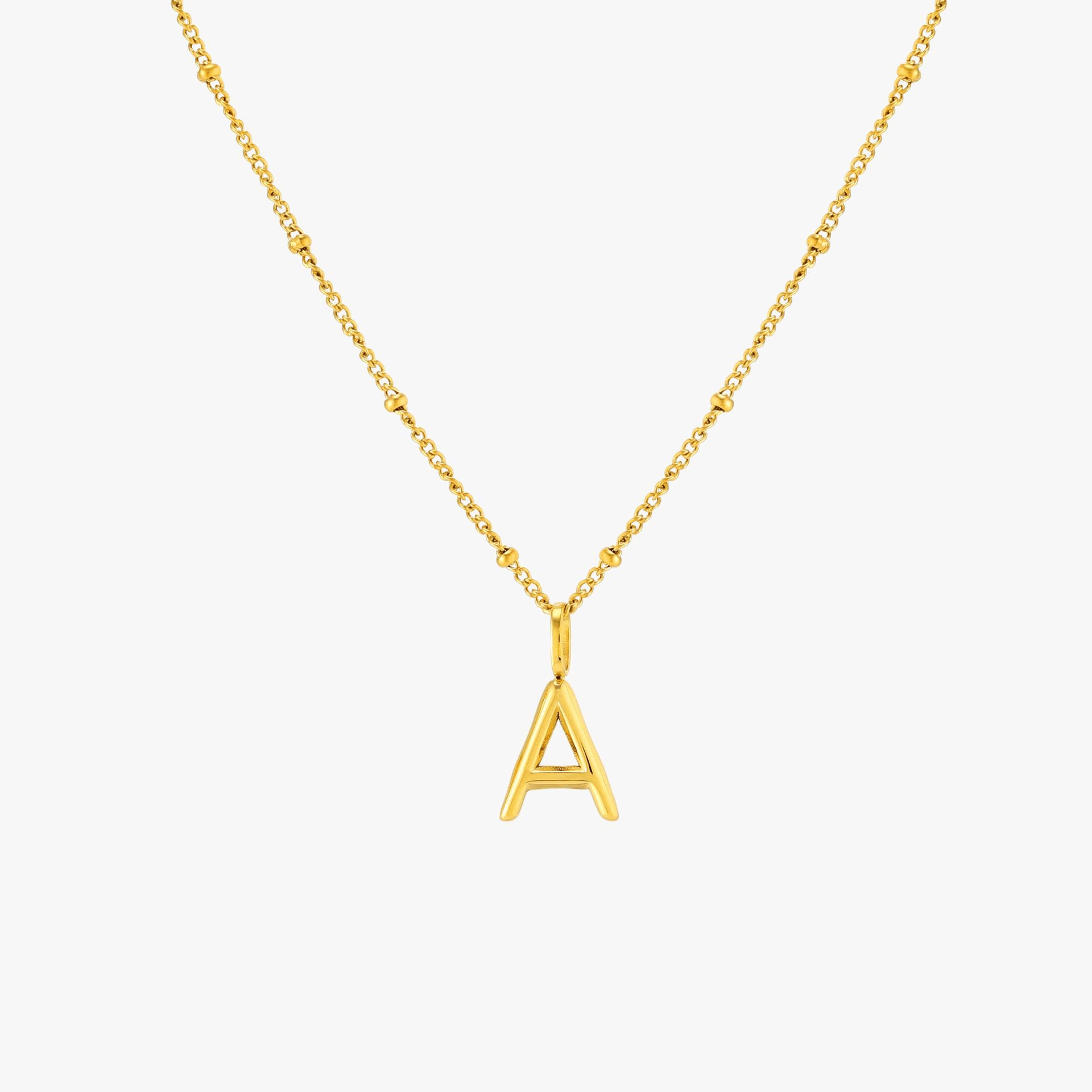 Collier pendentif avec initiales et pierre de naissance