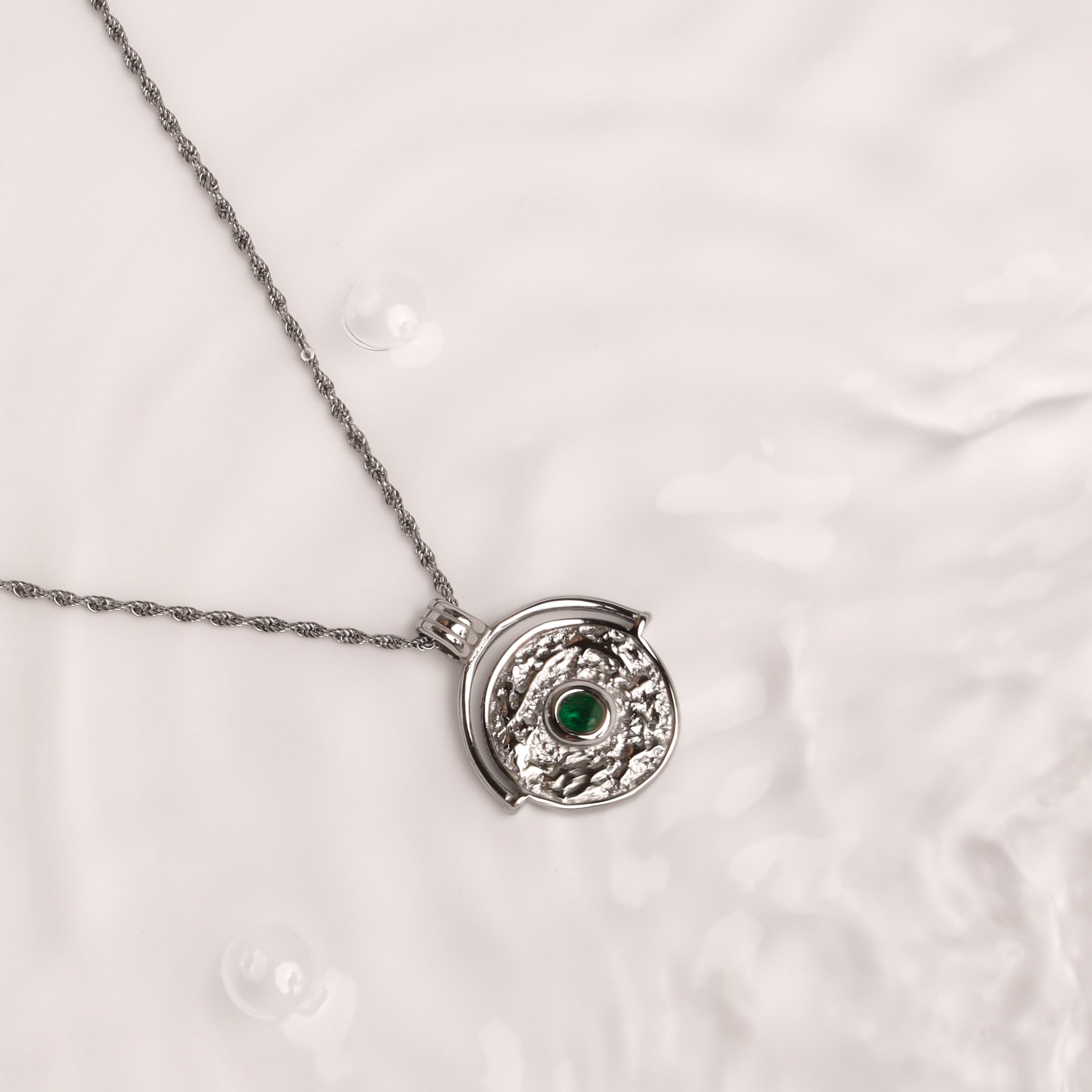 Collier Gaia