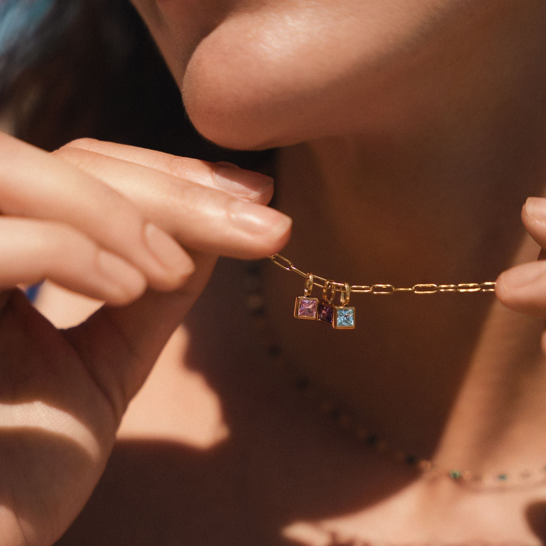 Collier en pierre de naissance en forme de trombone