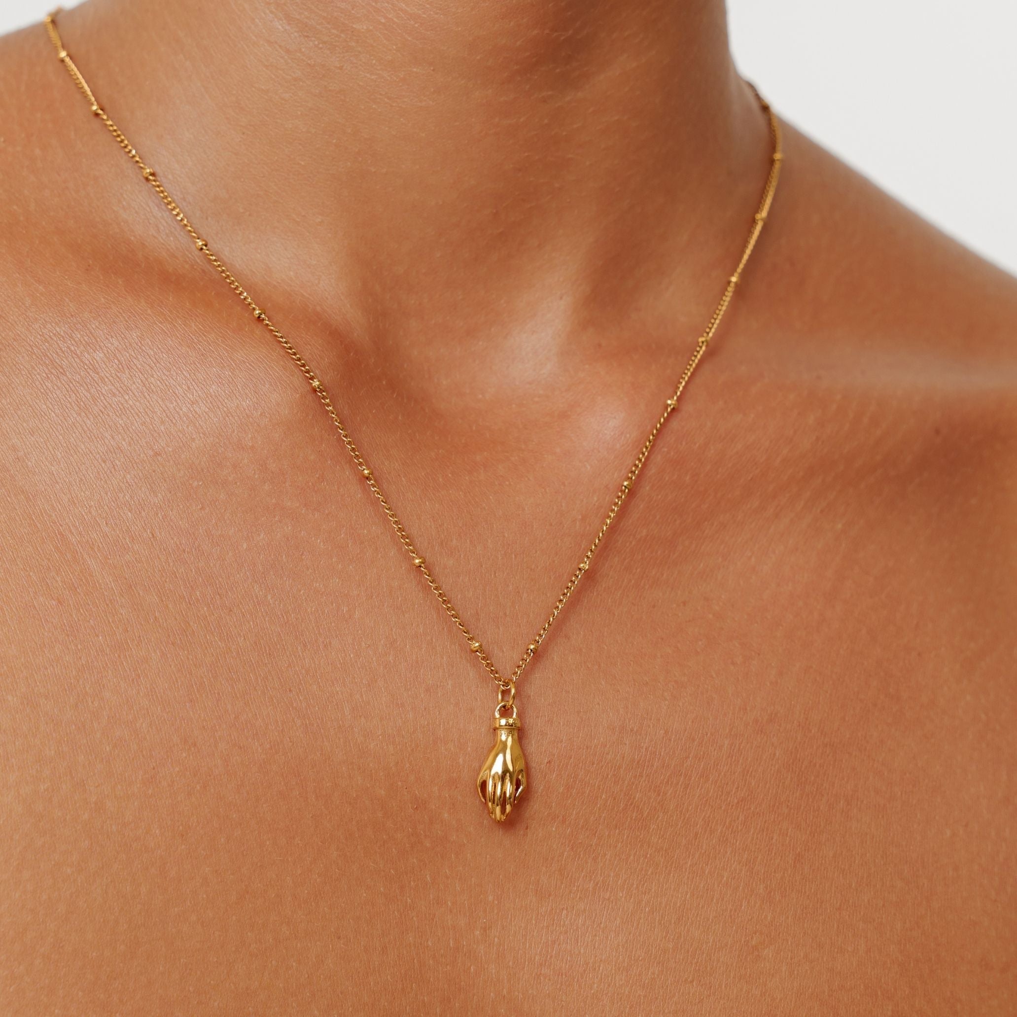 Collier Main Gardienne
