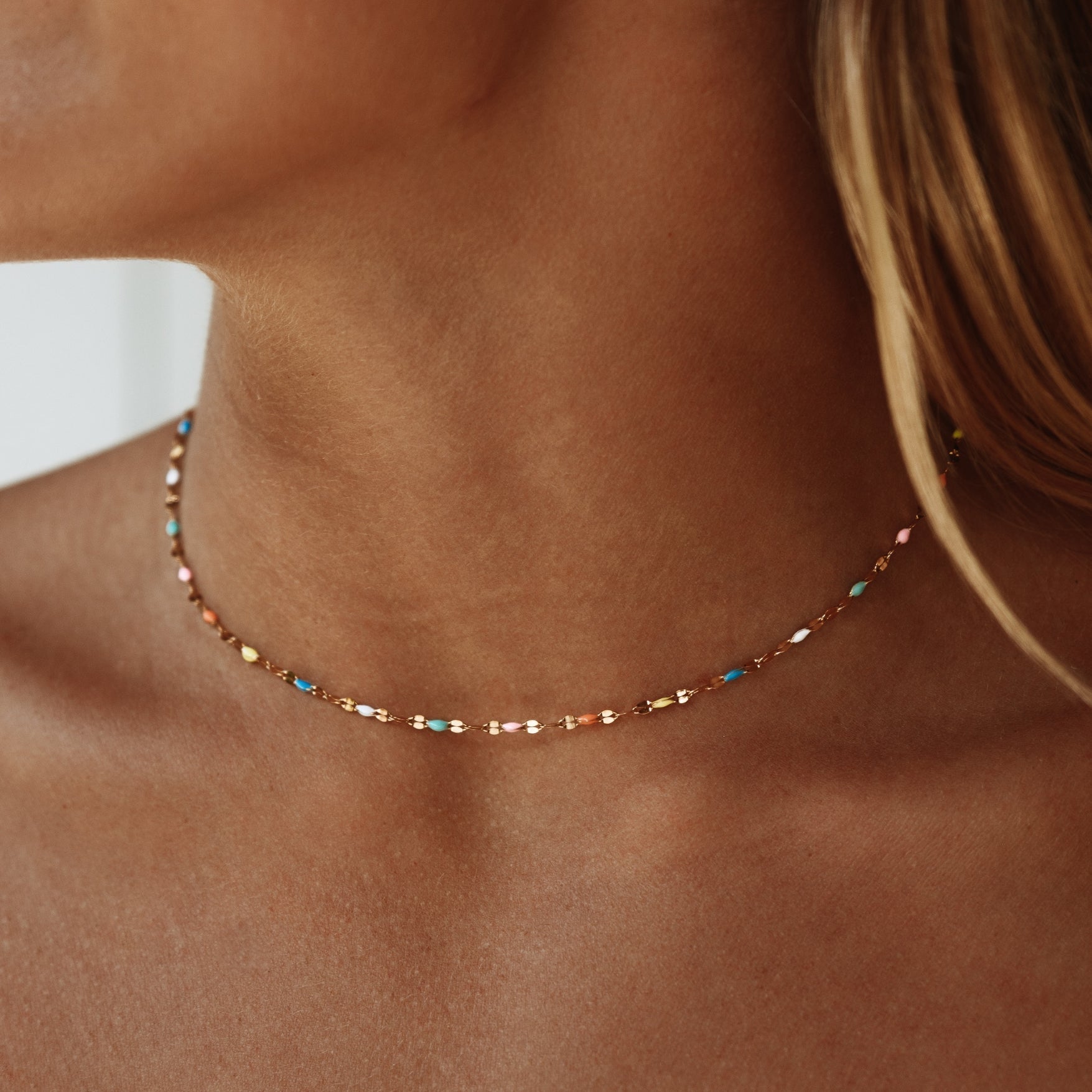 Choker Dainty Arc-en-Ciel