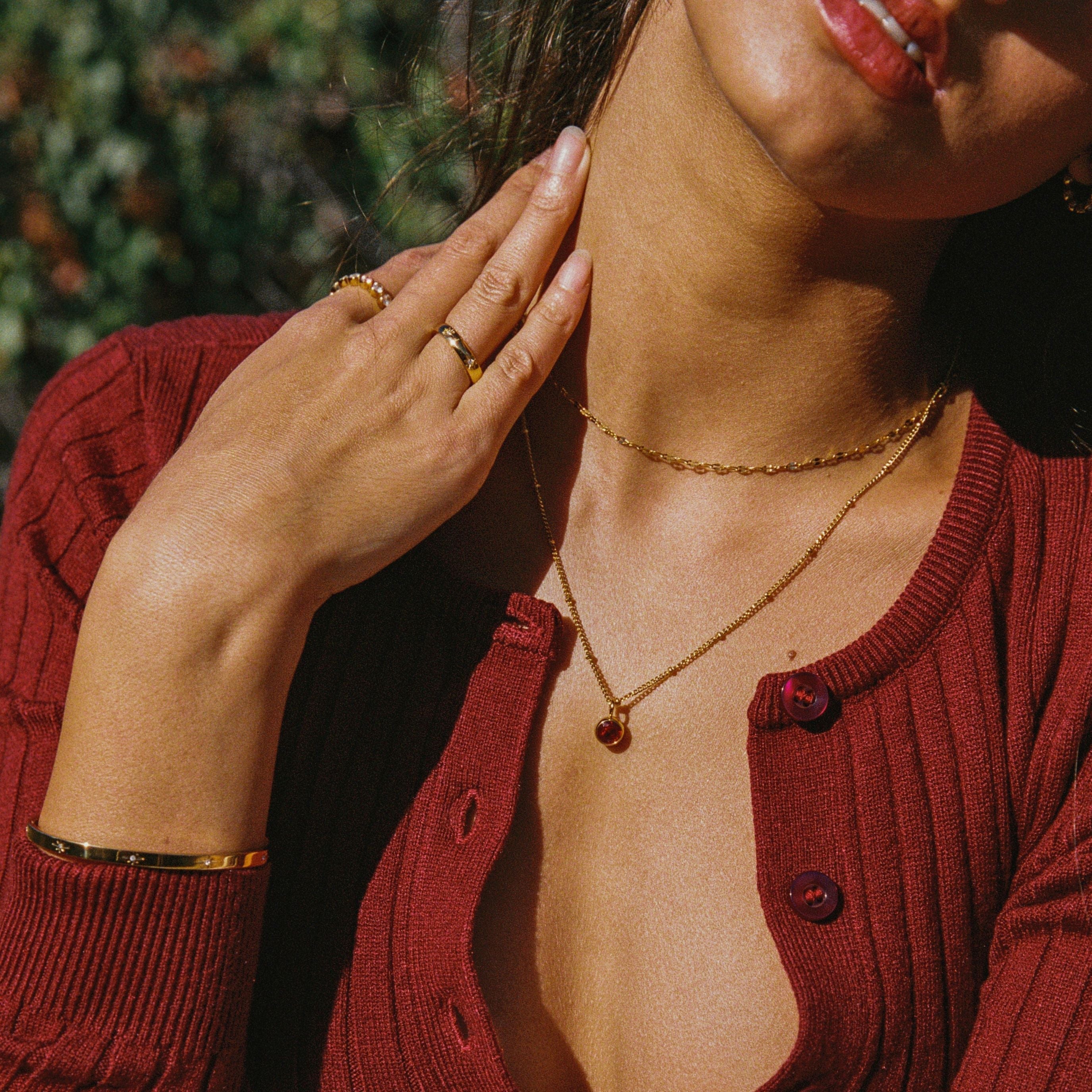 Collier de pierre de naissance