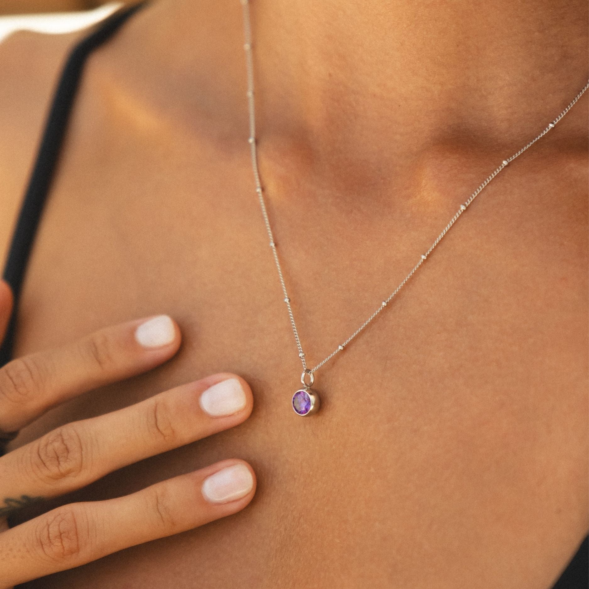 Collier de pierre de naissance