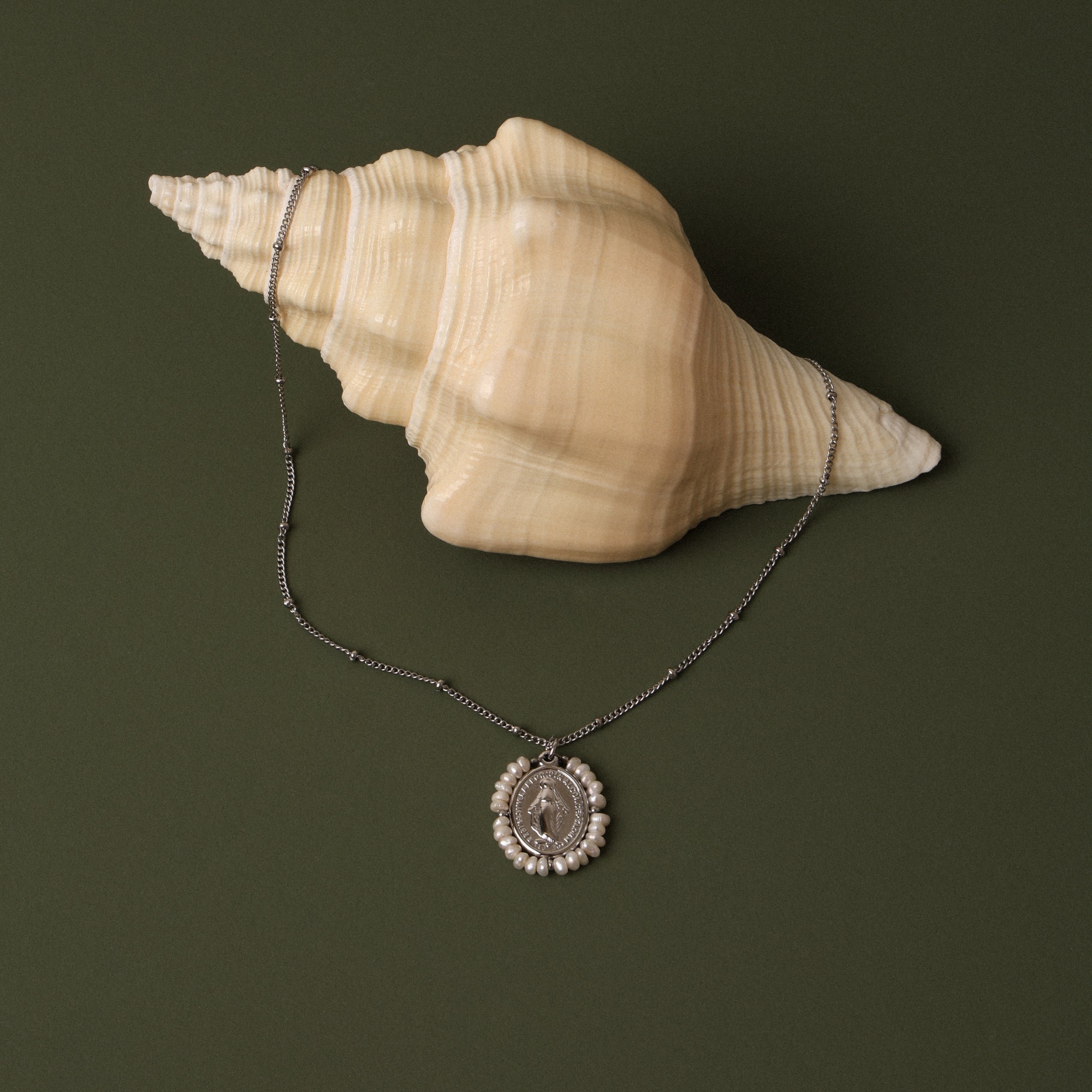 Collier Grace