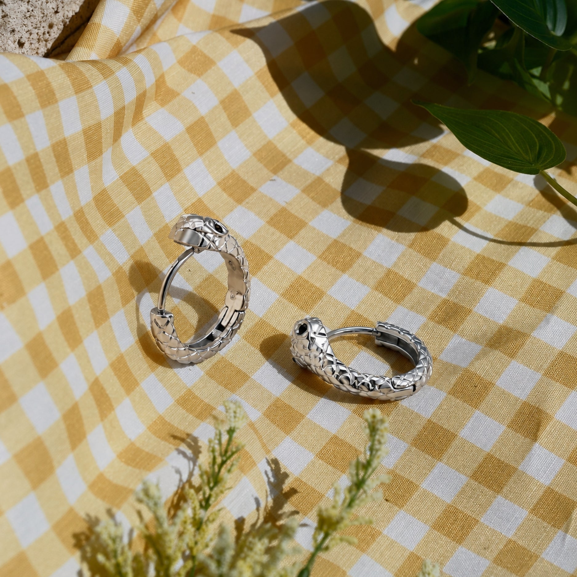 Boucles d'oreilles en forme de serpent