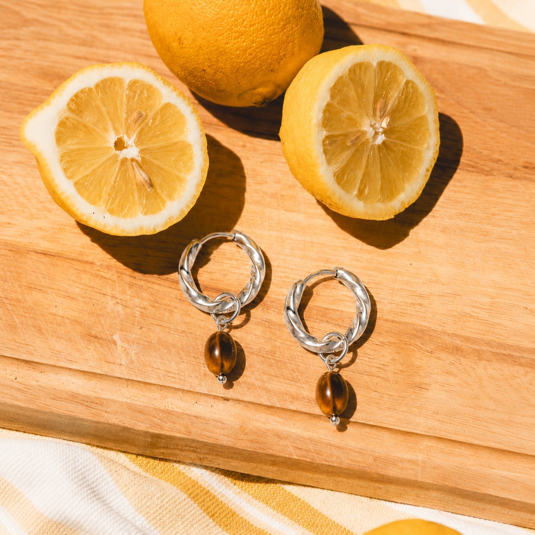 Boucles d'oreilles créoles en œil de tigre