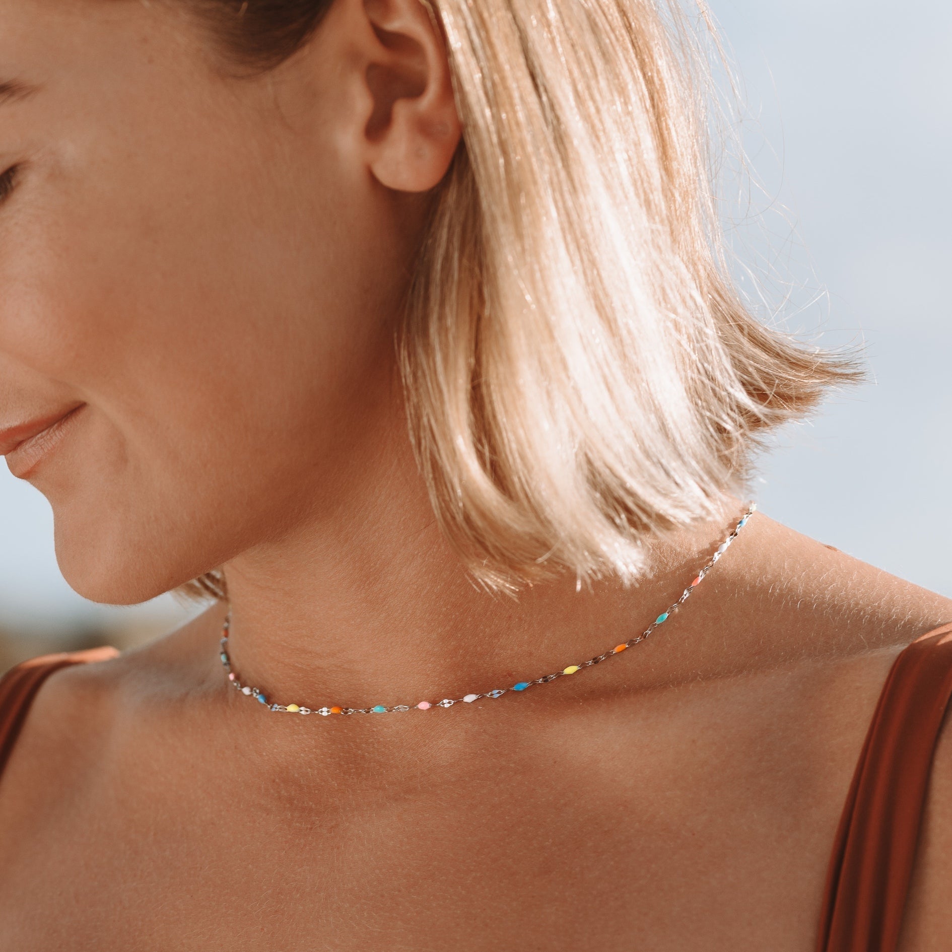 Choker Dainty Arc-en-ciel
