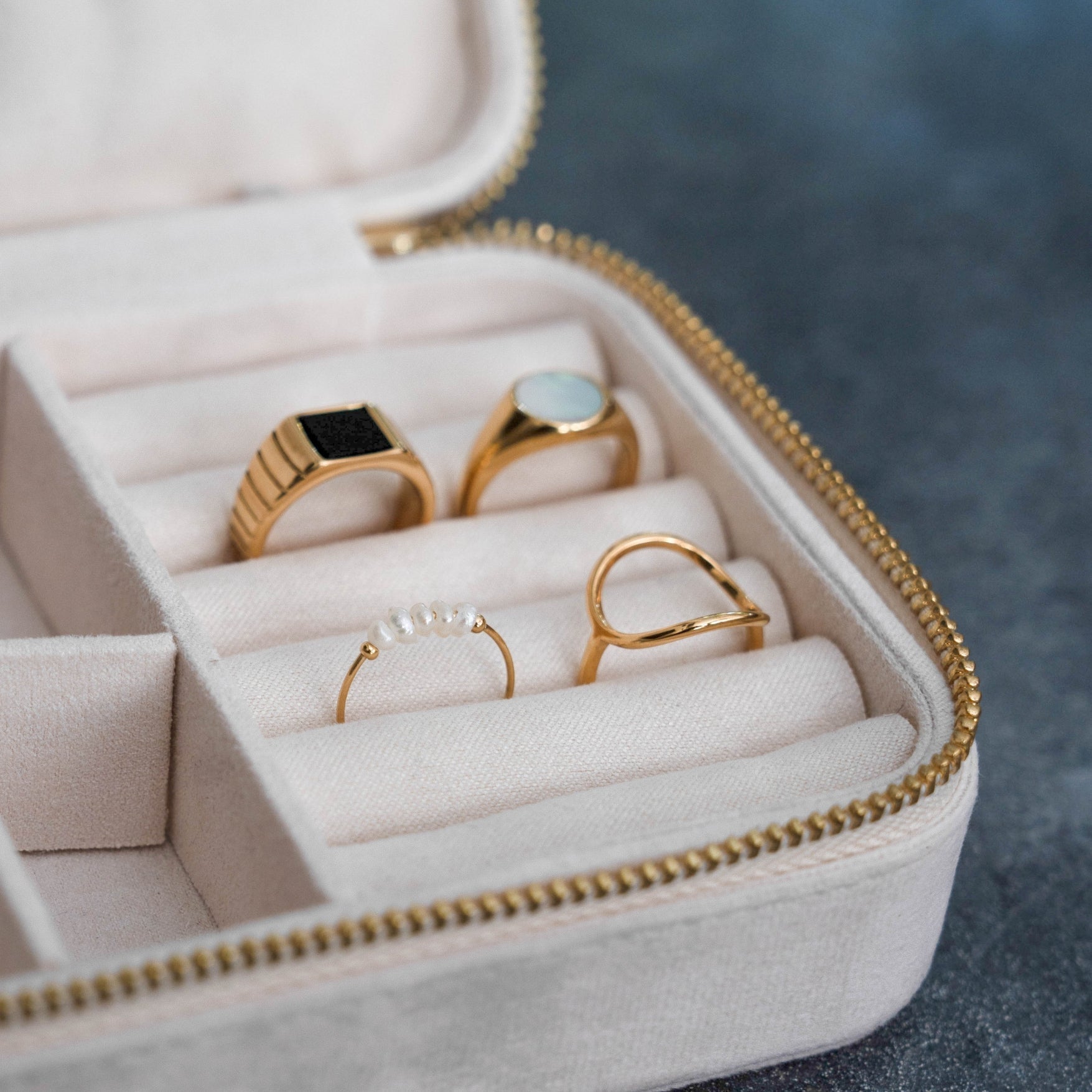 Mini-Bague en Perles