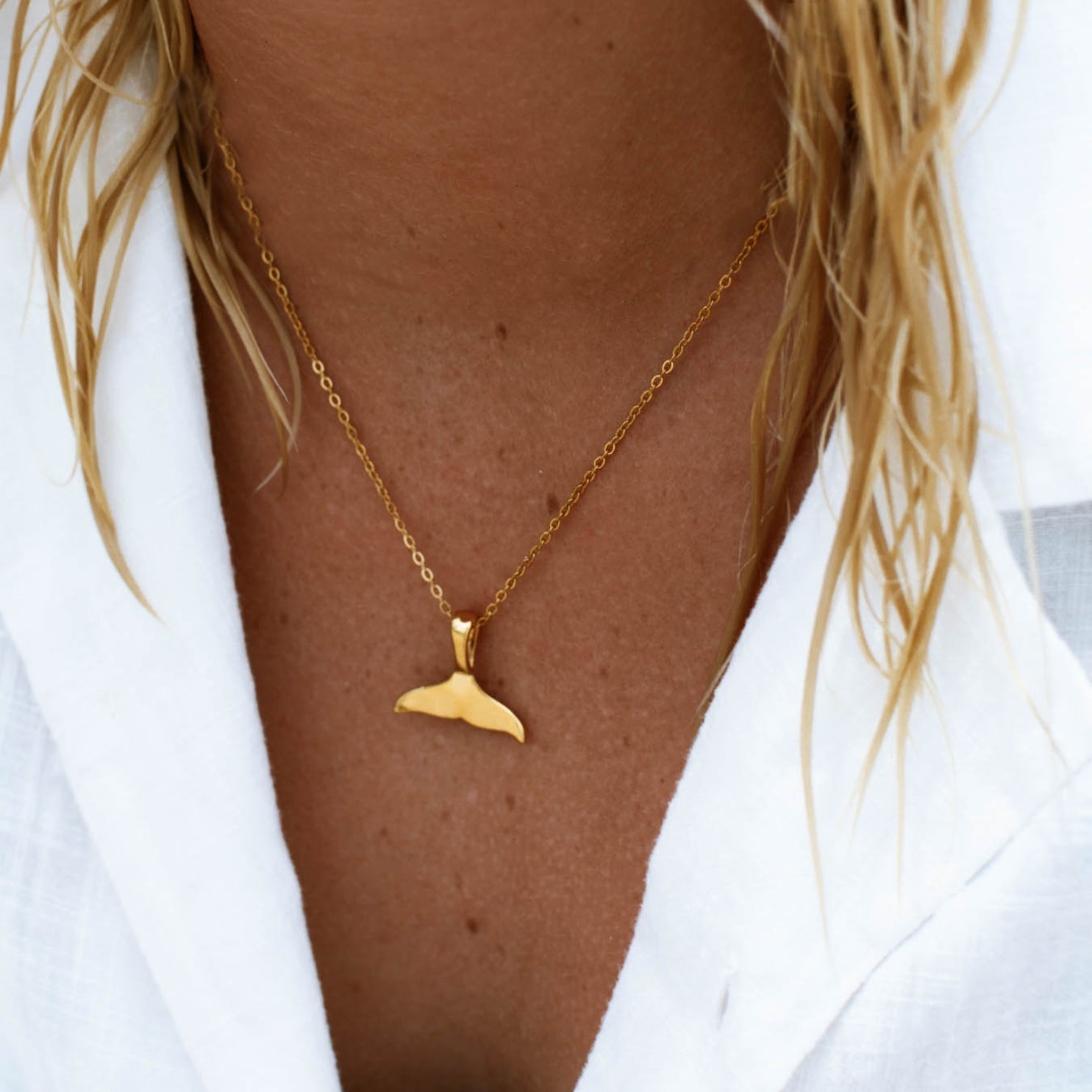 Collier de nageoire de baleine